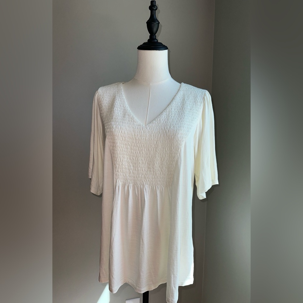 NWT women’s Cupio Cream elbow sleeve Smocked Blouse, size large